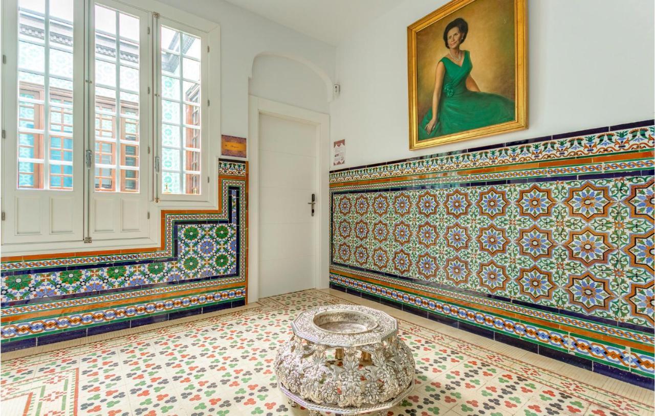 1 Bedroom Awesome In Apartamento Sevilla